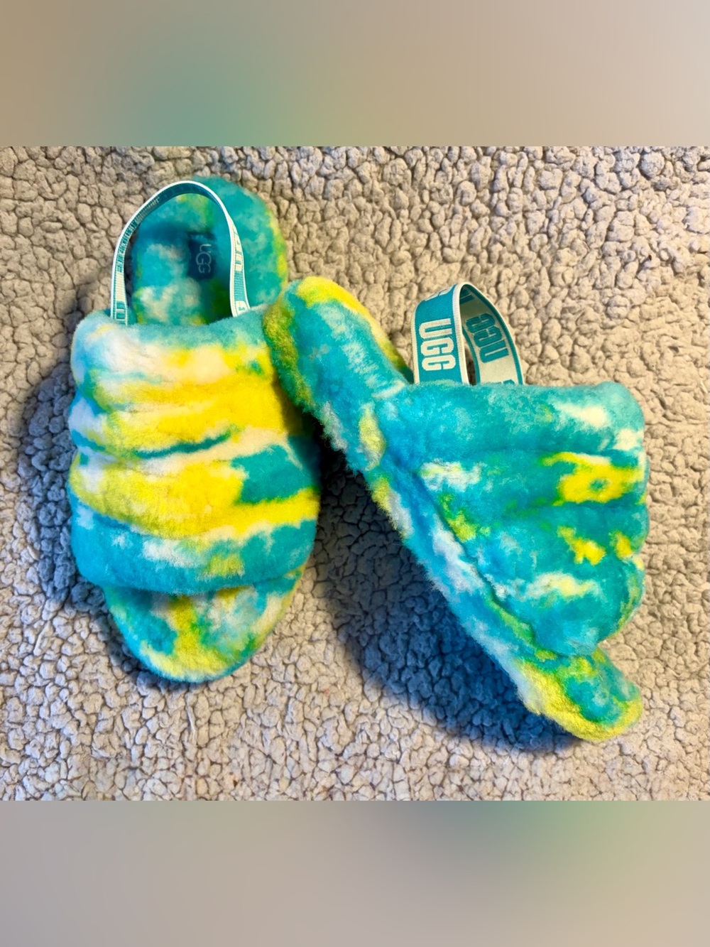 UGG Fluff Yeah Slide Tie Dye Blue Yellow Size 6Y (Fits Women’s 8) - EUC.